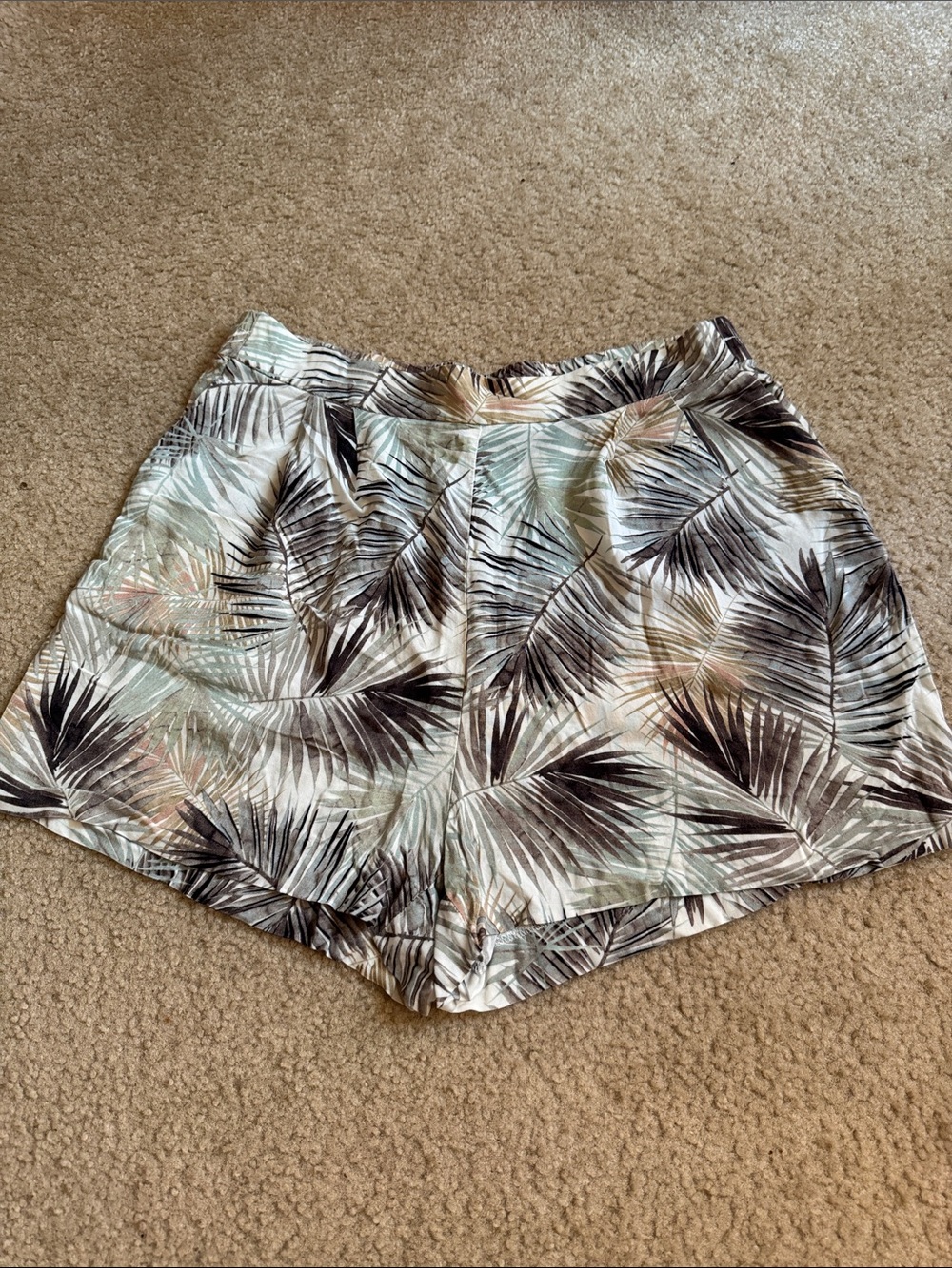 H&M Tropical Palm Print Shorts - Size 10